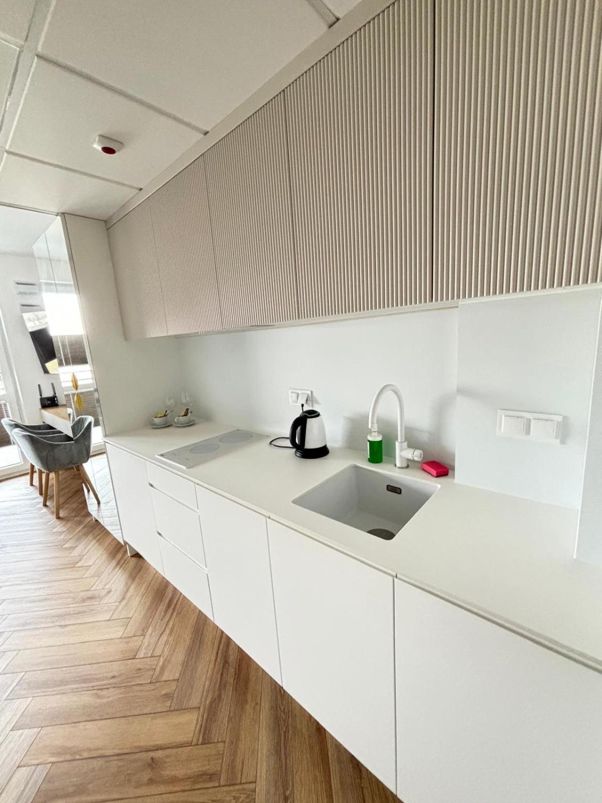 Apartamenty 24H Pileckiego วอร์ซอ ภายนอก รูปภาพ
